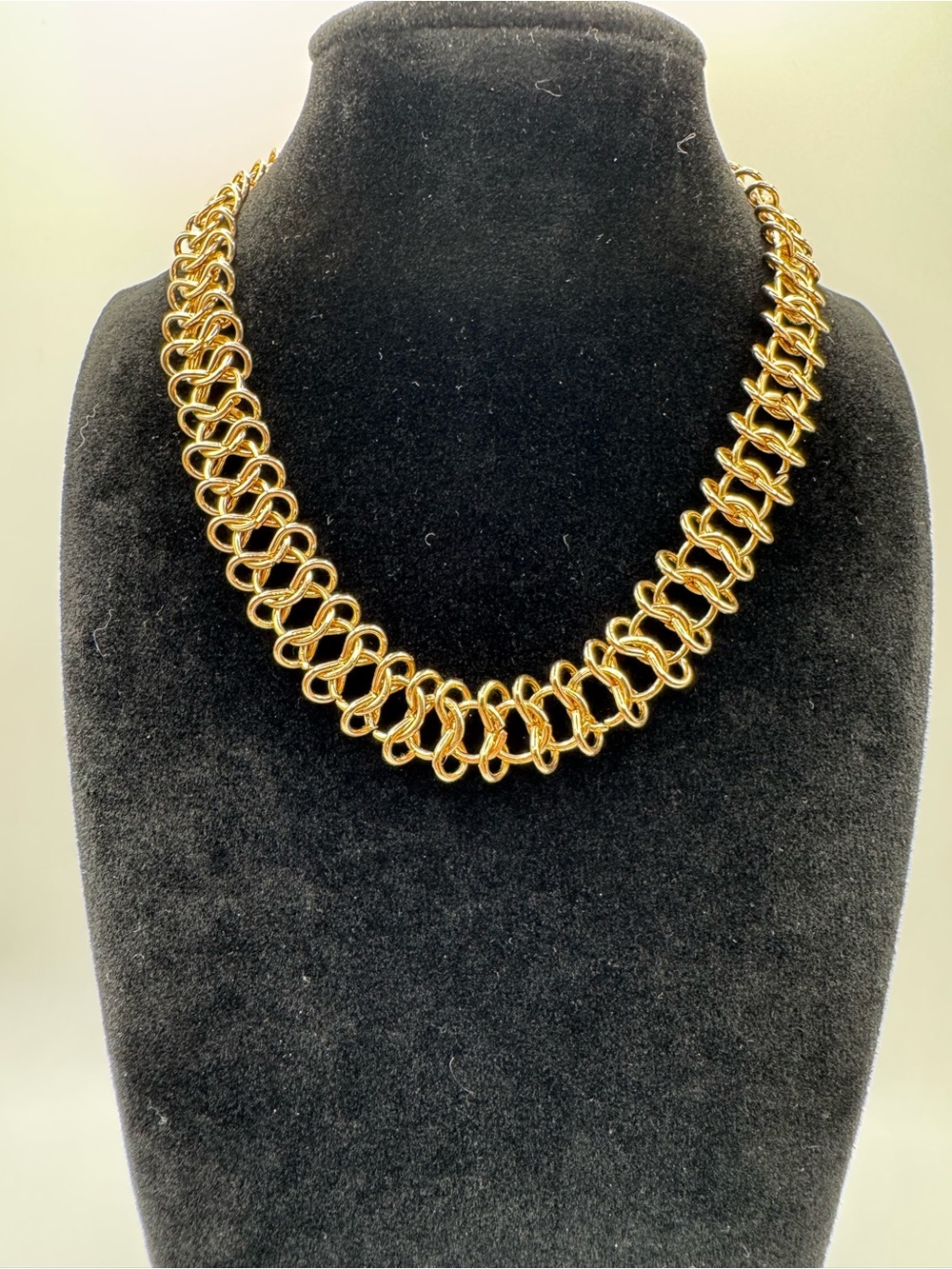Gold Chunky Woven Chain Necklace/Choker
